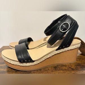 Frye and Co Women’s Livia Wedge Sandals NWT Various Sizes